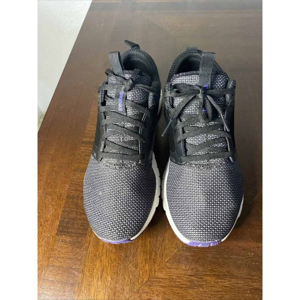 Reebok CN5928 Black Purple Athletic Sneakers Womens 8.5 Low Top Running Shoes
